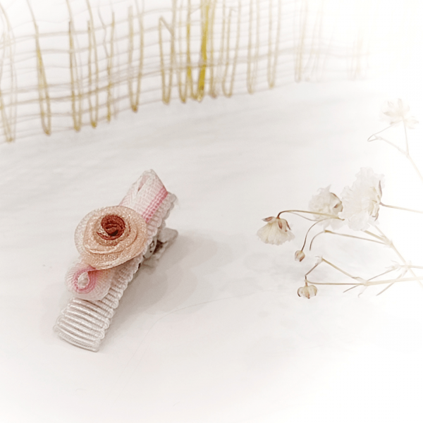 Barrettes pour une cérémonie